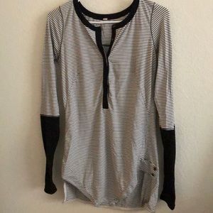 Lululemon Athletica long sleeve